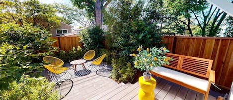House (3 Bedrooms) | Terrace/patio