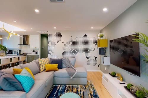 House (3 Bedrooms) | Living room