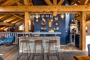 Bar (in der Unterkunft)