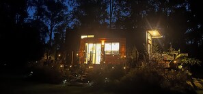Exterior - Eco-Friendly Tiny House Retreat | Private Chef Dining (Pie Creek)