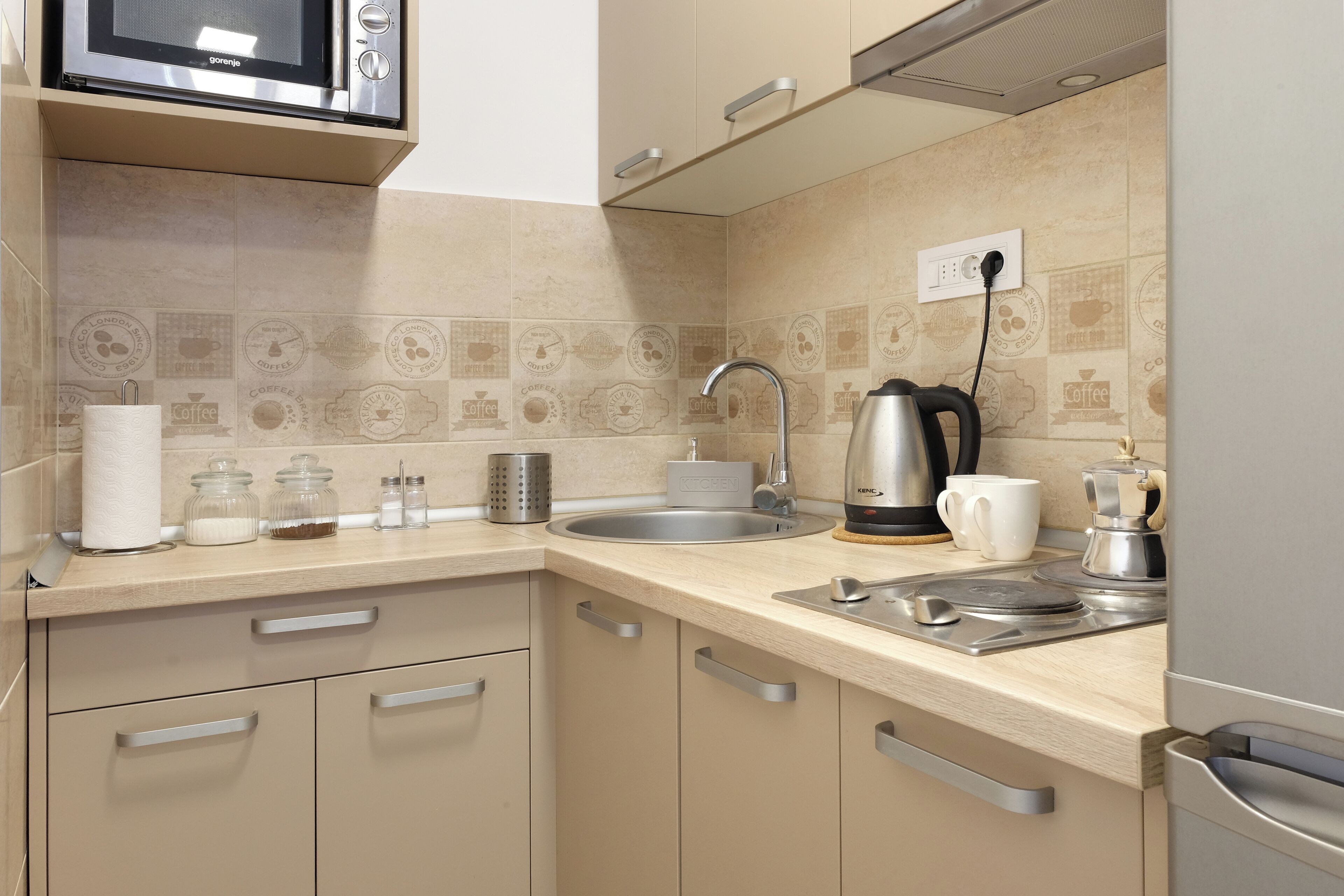 Fridge, microwave, stovetop