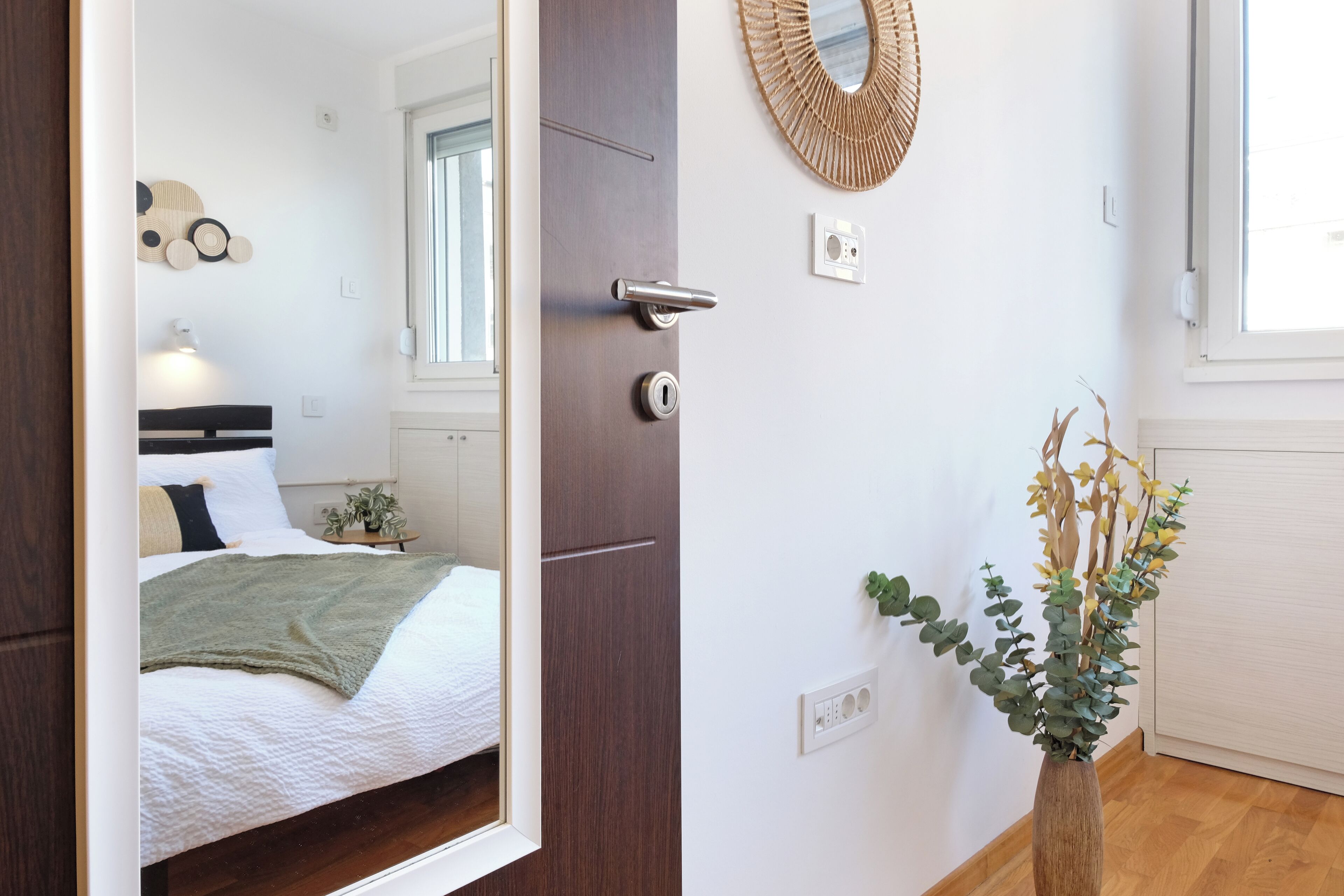 1 chambre, bureau, fer et planche à repasser, Wi-Fi gratuit