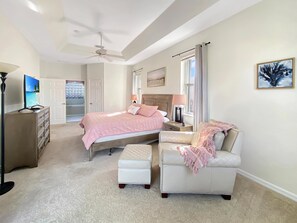 3 bedrooms, iron/ironing board, WiFi, bed sheets - Sleeps 6, full refund*, heated pool, Dog ok (Rotonda West)
