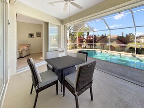 Lämmitetty uima-allas