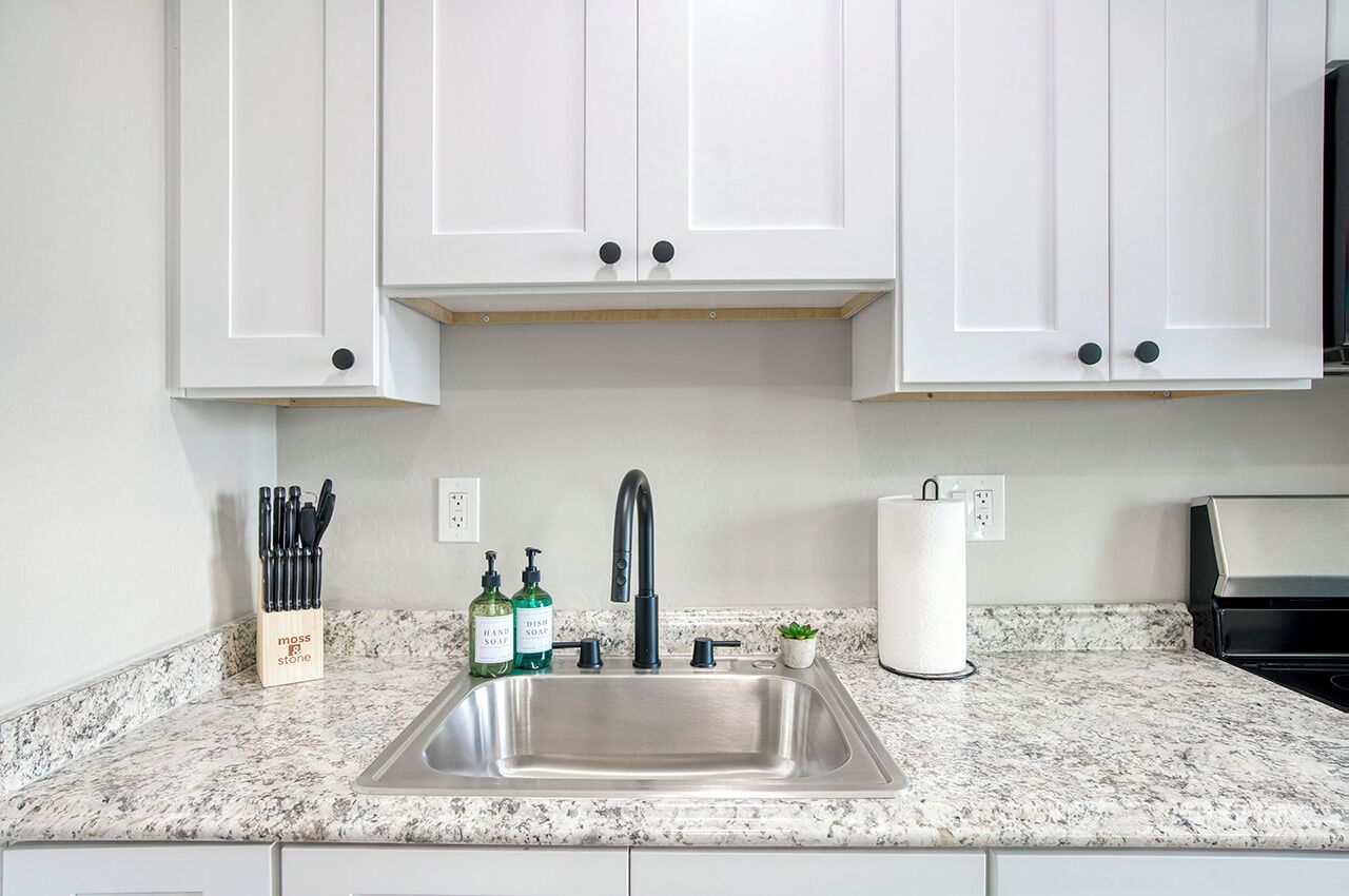 Mikrobølgeovn, ovn, kogeplade, opvaskemaskine