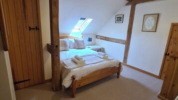 6 bedrooms, bed sheets