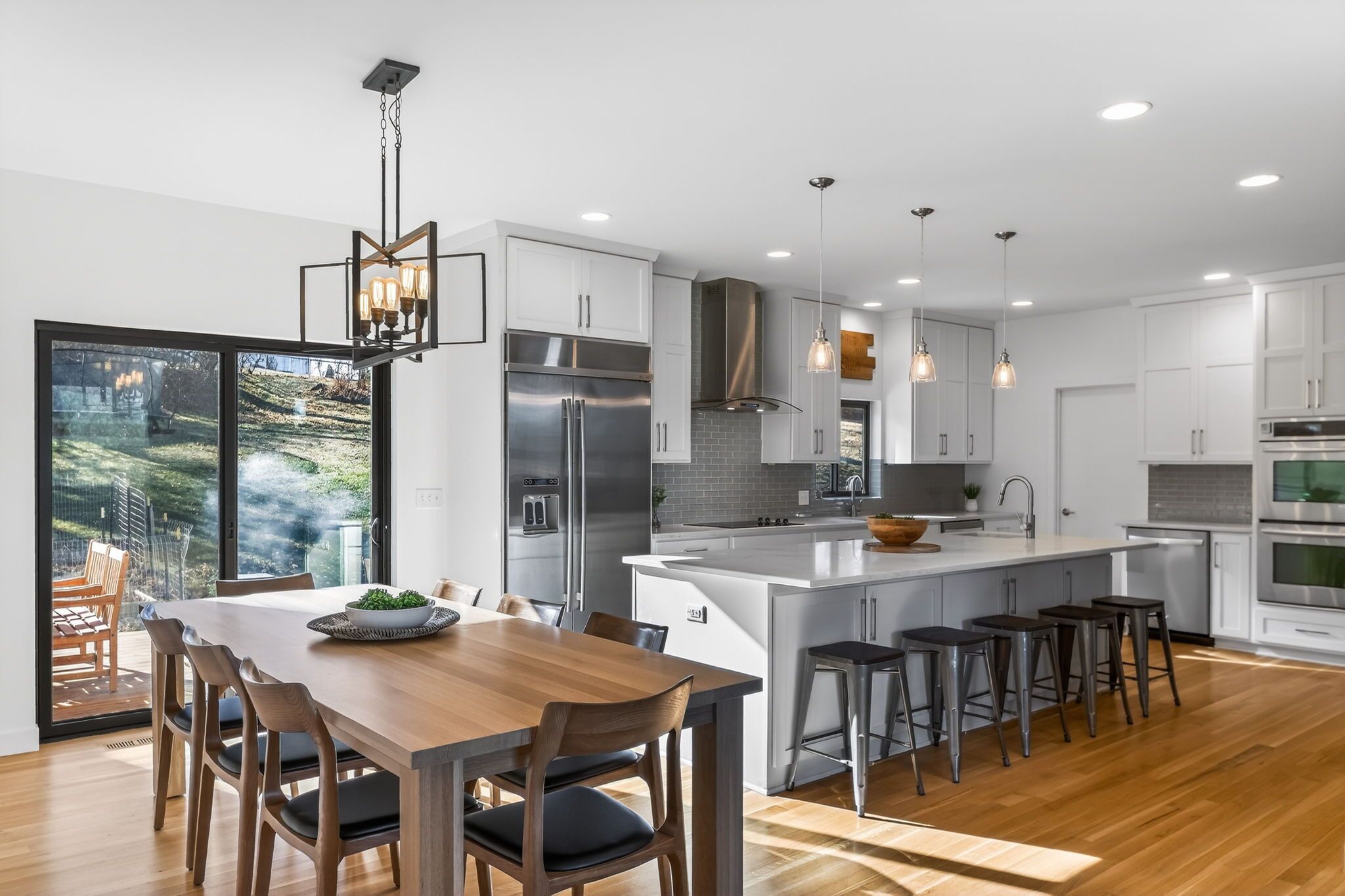 Mikrowelle, Ofen, Herdplatte, Geschirrspüler