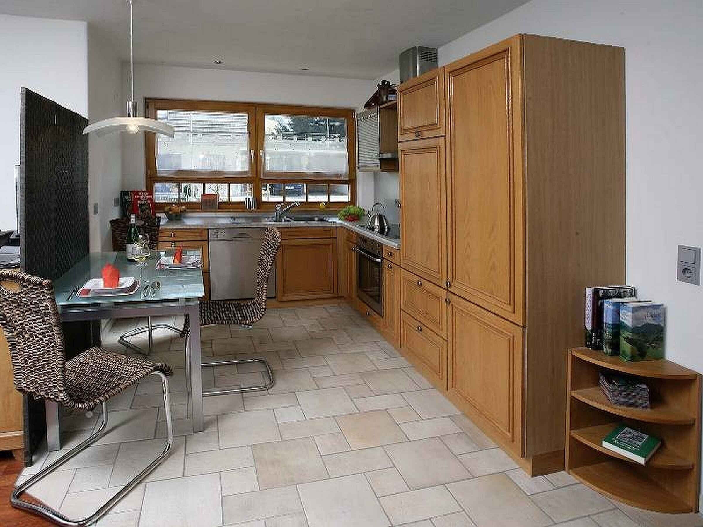 Kühlschrank, Ofen, Herdplatte, Geschirrspüler