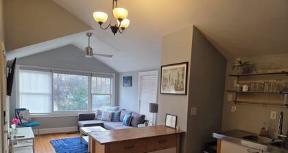 Fabulous 2-bedroom cottage in Charlotte. Pet friendly and high speed internet!