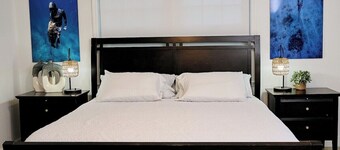 Room-escape to Paradise In West End Old