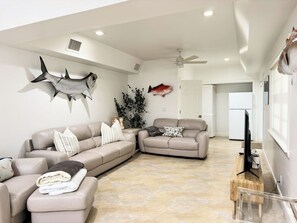 Room, 5 Bedrooms, Private Pool | Living room - Room-escape to Paradise In West End Old (West End)