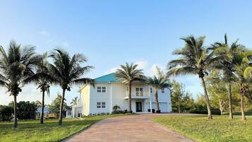 Habitación, 5 habitaciones, alberca privada | Exterior