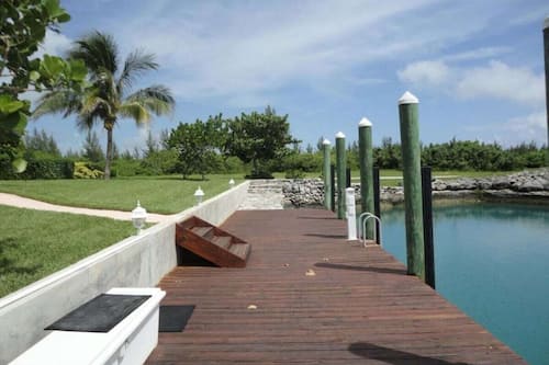 House, 3 Bedrooms, Balcony, Garden View | Property grounds