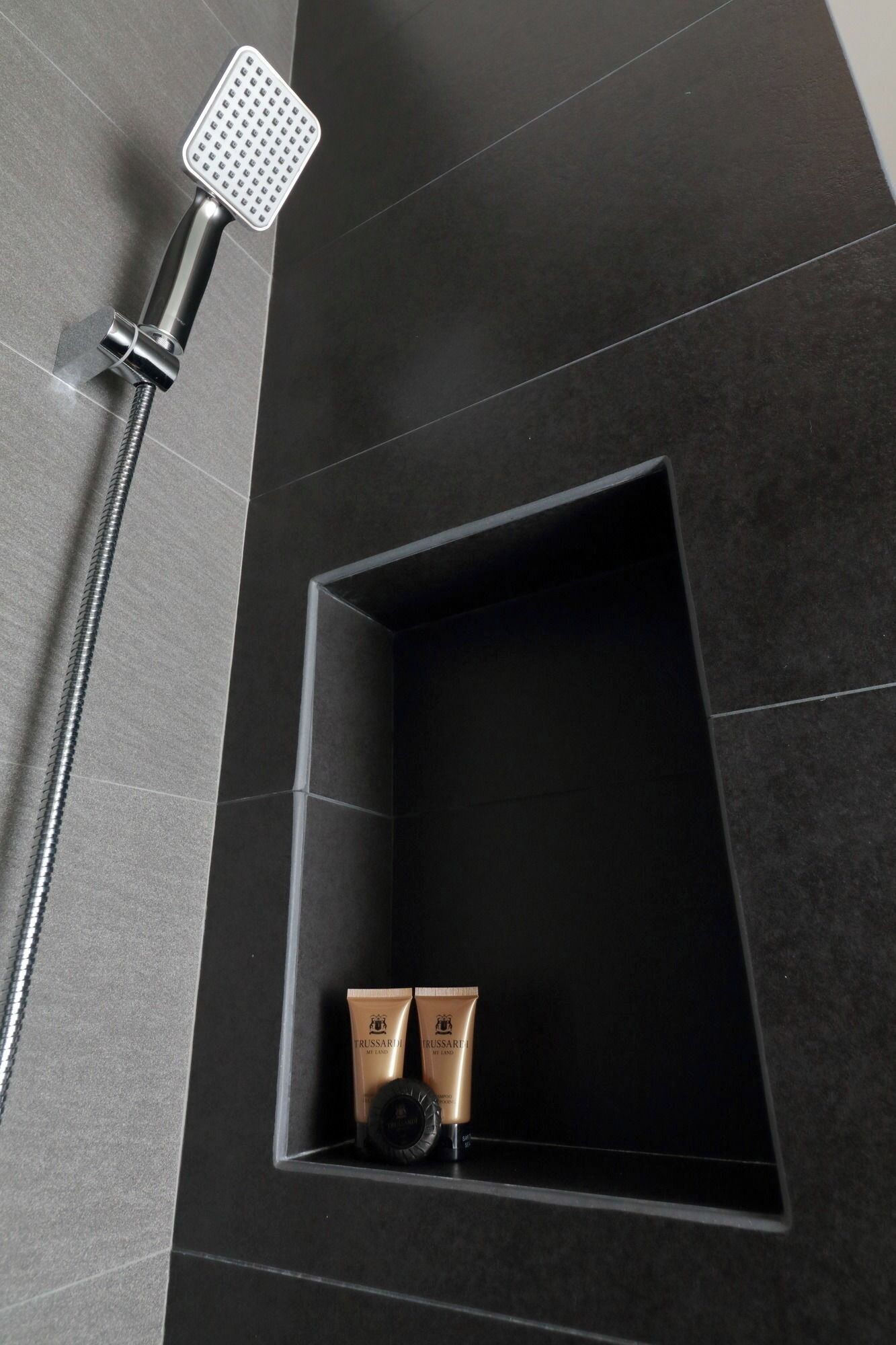 Strykejern/-brett og wi-fi (inkludert)