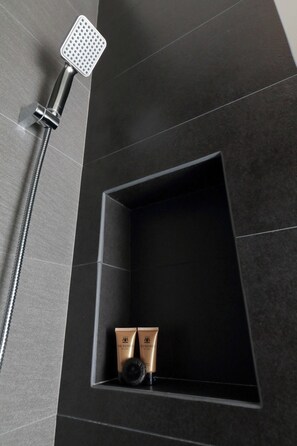 Iron/ironing board, free WiFi - Laman Sentosa Boutique Residence (Kuantan)