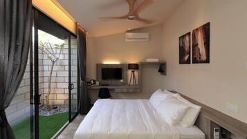 Iron/ironing board, free WiFi