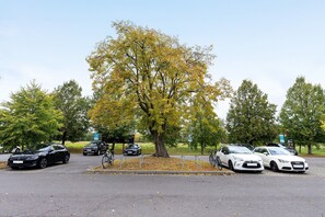 Property grounds - Room 'Albrechtshof Zimmer Parkblick 2' (Potsdam)