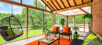 Lakeview 4BR Home w/Screened Porch, Deck View, Game room Near HPU, GSO & Winston