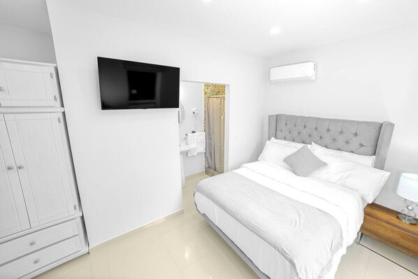 1 bedroom, iron/ironing board, WiFi, bed sheets