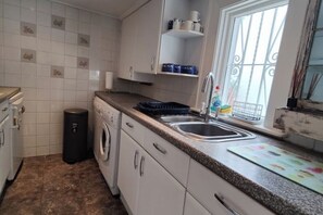 Private kitchen - Marine House - Pier and Sea View (Eastbourne)