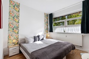 2 bedrooms, iron/ironing board, WiFi, bed sheets - Room 'Albrechtshof Zimmer Parkblick 3' with Park View in Potsdam (Potsdam)