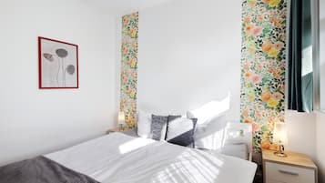 2 habitaciones, tabla de planchar con plancha, wifi y ropa de cama