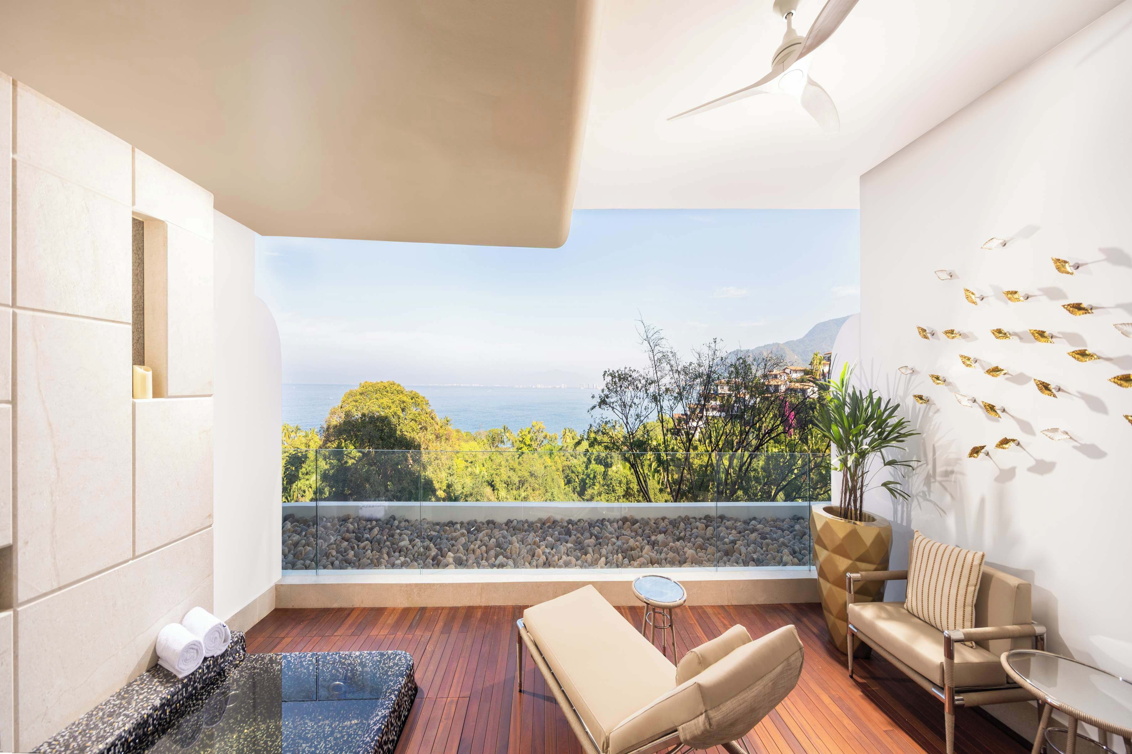 Suíte, 2 quartos, sacada, vista para o mar | Terraço/pátio