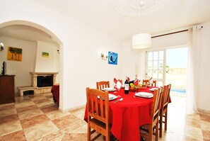 Dining - Villa with heatable pool and BBQ in Galé (Albufeira)