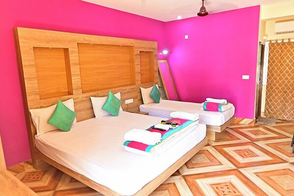 Caja de seguridad en la habitación y sistema de insonorización