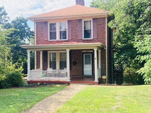 3-bedroom home in Martinsville near Speedway,Museums,Trails and Shopping/Dining