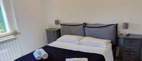 1 bedroom, iron/ironing board