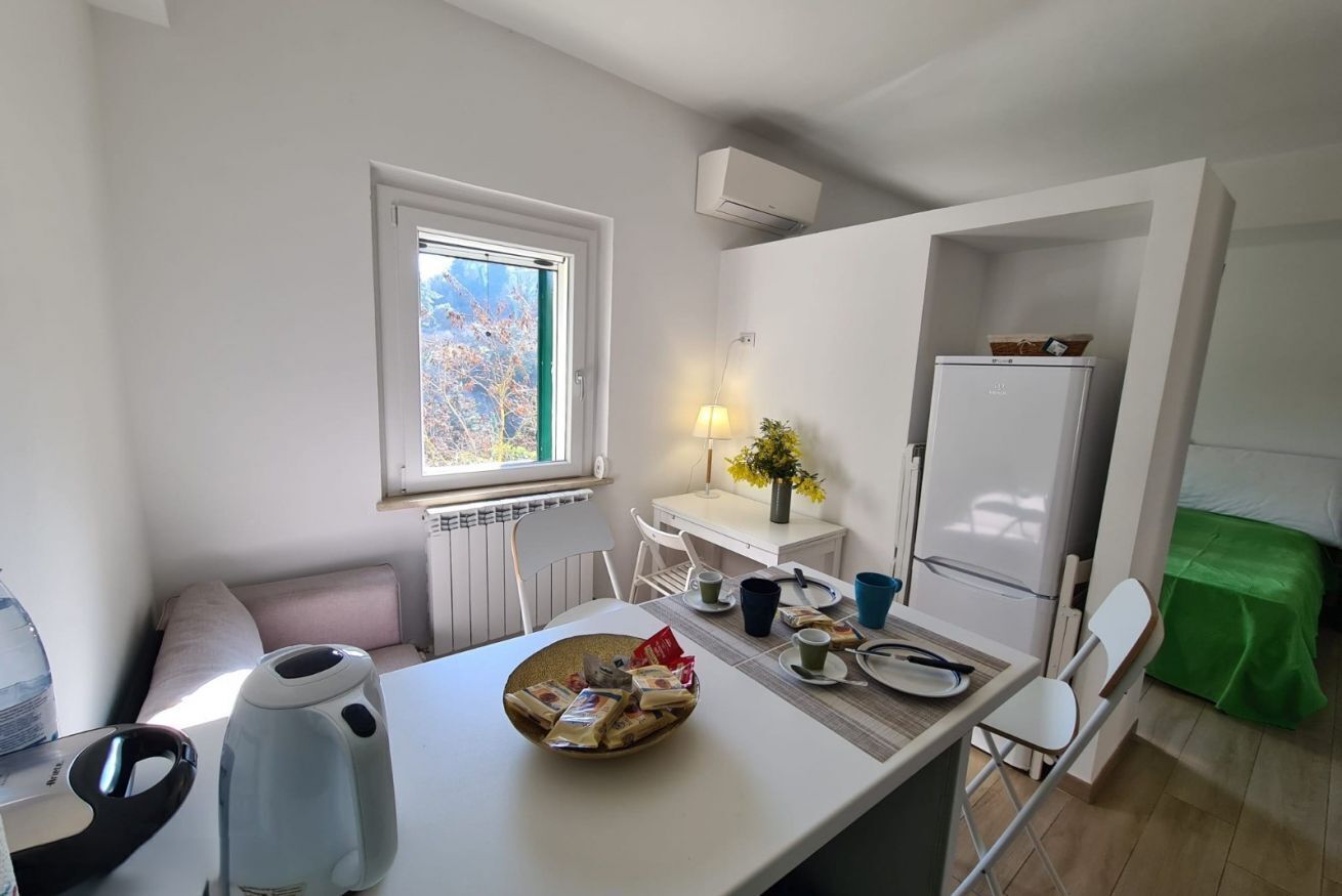 1 bedroom, iron/ironing board