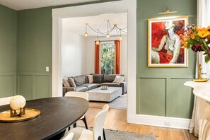 Interior - Palatial Parkside 3bd Home, Luxury Retreat (Cincinnati)