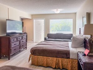 1 غرفة نوم ومكواة/لوح كي وواي فاي وملاءات أسرّة