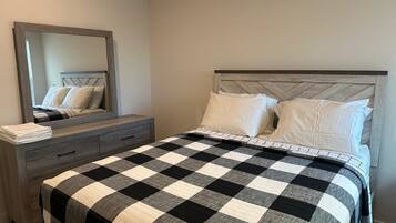 4 chambres, fer et planche Ă repasser, Wi-Fi, draps fournis