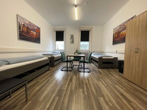4 quartos, Wi-Fi, roupa de cama