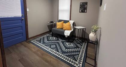 Cozy apartment near the heart of Cleveland