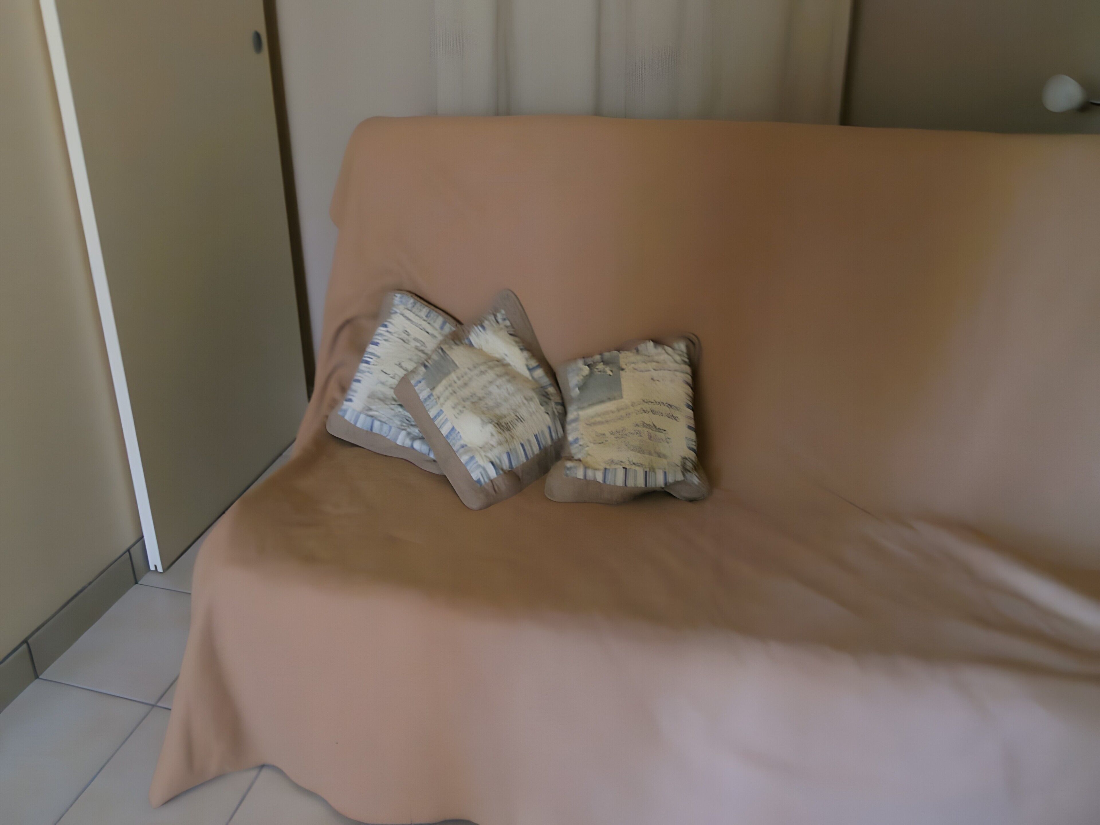 1 makuuhuone, silitysrauta/-lauta, Wi-Fi, vuodevaatteet