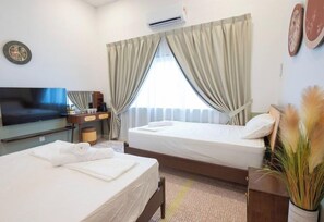 Classic Triple Room | Seterika/papan seterika