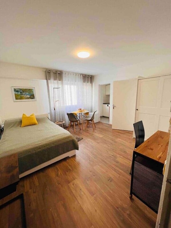 1 Schlafzimmer, Bügeleisen/Bügelbrett, WLAN, Bettwäsche