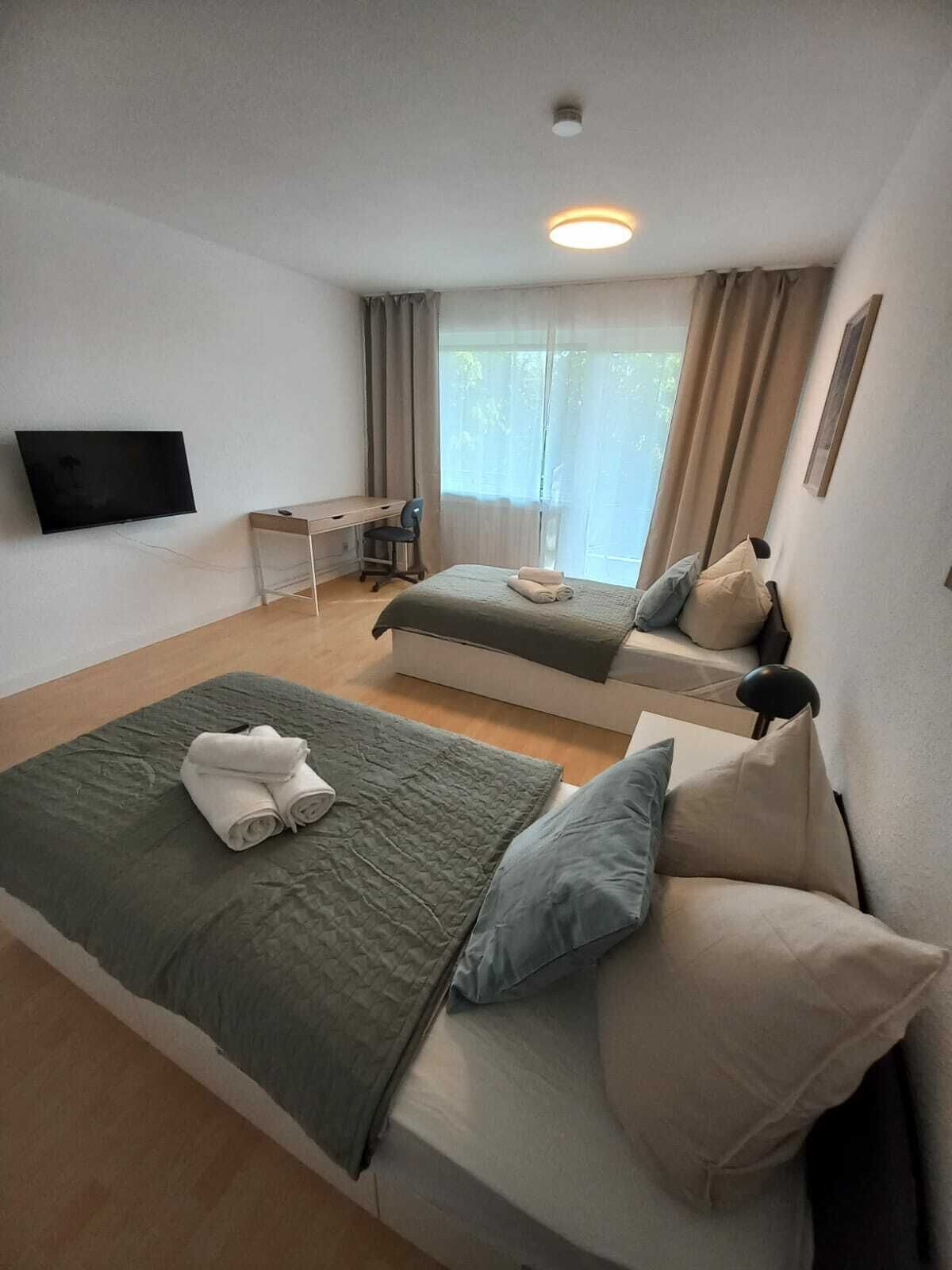 2 chambres, fer et planche à repasser, Wi-Fi, draps fournis