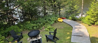 Enchanting 2 bedroom cottage on FIDDLER LAKE-Winter SPORTS/activities galore!!!