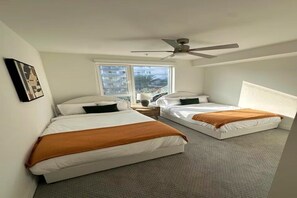 2 Schlafzimmer, Schreibtisch, Bügeleisen/Bügelbrett, Reisekinderbett