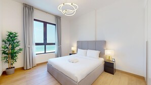 1 bedroom, iron/ironing board, WiFi, bed sheets - Upgraded 1 Bedroom l Sea Views & Beach Access (Port De La Mer)