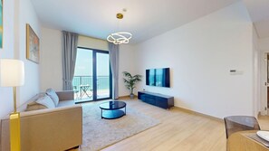 TV - Upgraded 1 Bedroom l Sea Views & Beach Access (Port De La Mer)