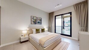 Iron/ironing board, WiFi, bed sheets - Upgraded 1 Bed l Marina Views l Free Pool Access (Dubai Marina)