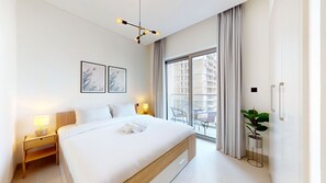 Iron/ironing board, WiFi, bed sheets - Elegant | One Bedroom | Free Pool & Gym Access (Meydan)