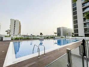 Pool - Luxurious Studio l Free Pool, Gym Access l  Meydan (Meydan)