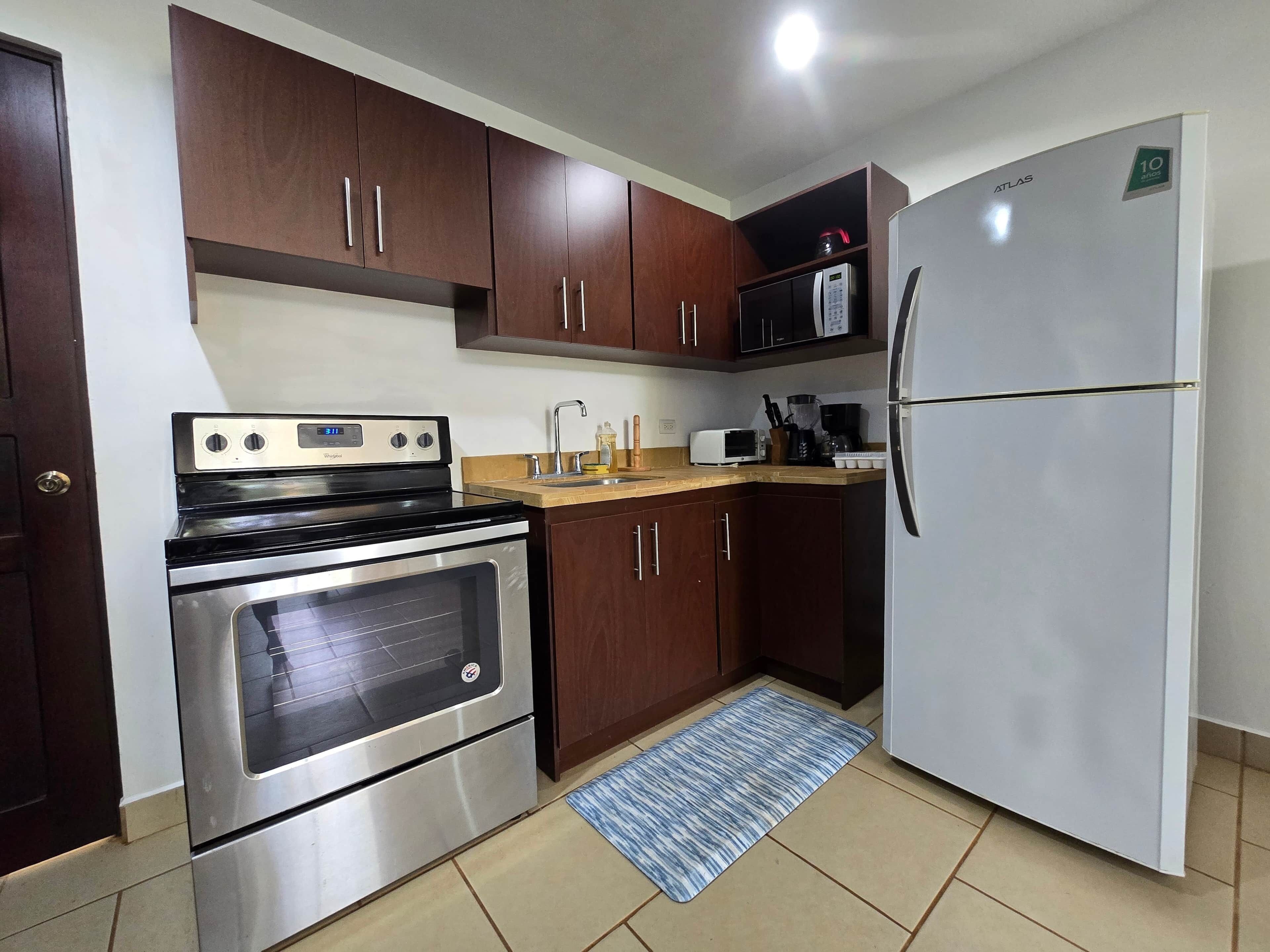 Frigorífic i placa de cuina 