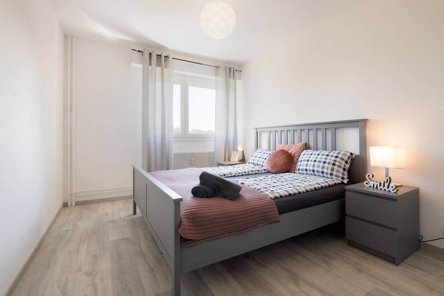 Fer et planche à repasser, Wi-Fi, draps fournis